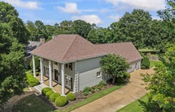 14 Winfield Place, Jackson, TN 38305