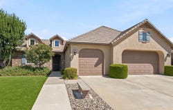 3253 Purvis Avenue, Clovis, CA 93619