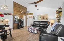 150 Copeland Hill Rd, Smithville, TX 78957