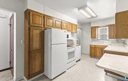 709 N Leadale Ave, Sioux Falls, SD 57103