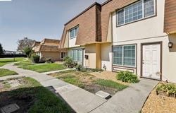 27827 Hummingbird Ct, Hayward, CA 94545