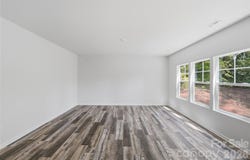5156 Mark Drive NE, Hickory, NC 28601