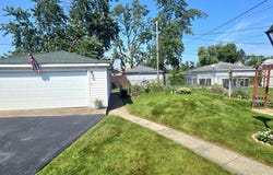 3438 Monroe Street, Lansing, IL 60438