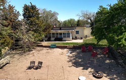 2 S Shore Drive, Columbus, NE 68601