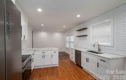 501 W Sixth Avenue, Gastonia, NC 28052