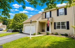 100 MEADOWCROFT Drive, LANCASTER, PA 17603