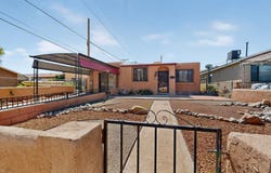 406 Smith Avenue SE, Albuquerque, NM 87102