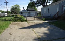 142 E Rowland, Madison Heights, MI 48071