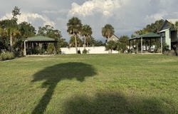6 3rd St, Horseshoe Beach, FL 32648