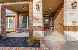 1001 Morningside Drive, Burleson, TX 76028