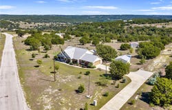 560 Saddle Ridge Dr, Bertram, TX 78605