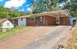 105 Scenic Dr, Helena, AR 72342