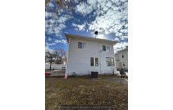110 E 9TH, Grand Island, NE 68801