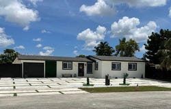 17831 NW 84th Ct, Miami, FL 33015