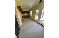 729 College St, Marshall, MO 65340