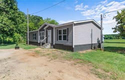 604 Crawford Rd, Greensboro, AL 36744