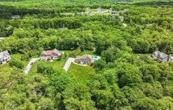 5 Clinton Dr, Rehoboth, MA 02769