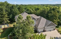 955 Cedar Point Lane SE, Oronoco, MN 55960