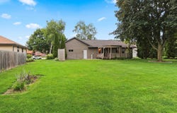 28 GREVES Court, APPLETON, WI 54914