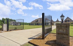 178 Addison Lane, Byhalia, MS 38611