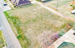 603 E Benton Avenue, Sayre, OK 73662