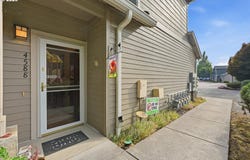 4588 SW 11TH St, Gresham, OR 97080
