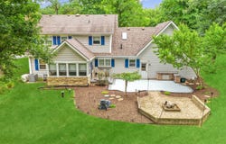 2094 Running Deer Lane, Freeport, IL 61032