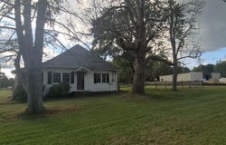 26 7th Avenue, Coalmont, TN 37313