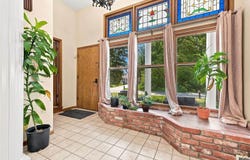 7204 SW 33rd ST, Topeka, KS 66614