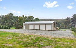 323 Crestview Dr, Donegal, PA 15610
