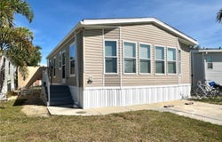 4520 Split Log Ln E, ESTERO, FL 33928