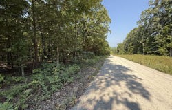 16 +- Ac Spring Valley Road, Shell Knob, MO 65747