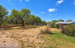 404 S 4th St, Coahoma, TX 79511