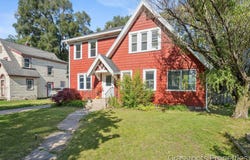 25 Avonlea Street SW, Wyoming, MI 49548