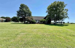 81 Oak Shadow Lane, Benton, KY 42025