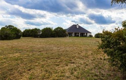 7432 Retreat Boulevard, Cleburne, TX 76033