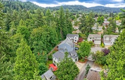 1944 SW 20TH Ct, Gresham, OR 97080