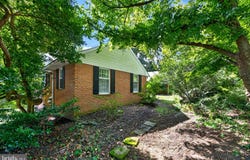 10 CHILTON Road, WILMINGTON, DE 19803
