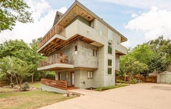 1015 E 24th Street, Bryan, TX 77803