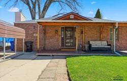 218 S CANYON RD, Rapid City, SD 57702