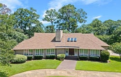 4170 Spring Valley Drive N, Mobile, AL 36693