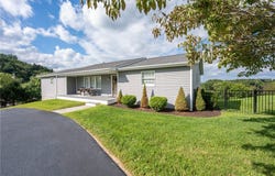 408 Mcklveen Rd, Unity Twp, PA 15670