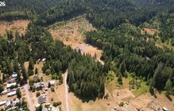 570 TUNNEL Rd, Glendale, OR 97442