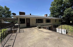 300 Neill Road, Helena, AR 72342