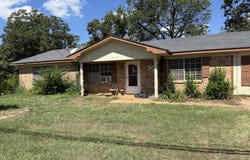 1003 W Point Tap Rd, PALESTINE, TX 75803
