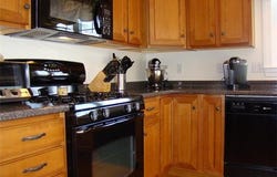 51 Sumner St, Quincy, MA 02169