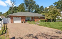 704 3Rd St, Dunellen Boro, NJ 08812-1147