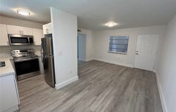 5960 W 25th Ct, Hialeah, FL 33016