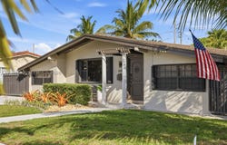 2485 NE 214th St, Miami, FL 33180