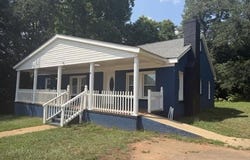 24 Oakland Avenue, Inman, SC 29349